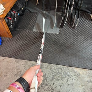 Senior True HZRDUS 9x4 Regular Goalie Stick 25" Paddle Pro Stock (Used)