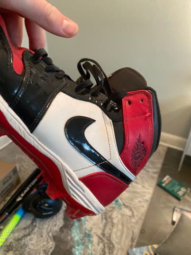 Men's Size M 12.0 (W 13.0) Air Jordan High Top Molded Cleats (Used)