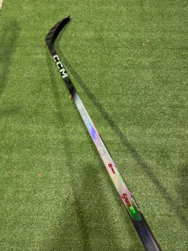 Junior CCM JetSpeed FT8 Pro Hockey Stick | LH P28+1/4