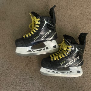 Black 2024 CCM Tacks XF 80 Hockey Skates Regular Width Size 4 (Used)