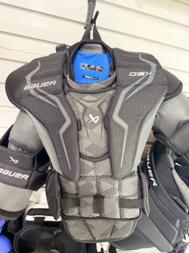 Large/Extra Large Bauer GSX Goalie Chest Protector (Used)