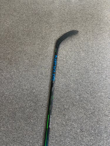 Senior Bauer Nexus Geo Left Hand Hockey Stick P28 77 Flex (Used)