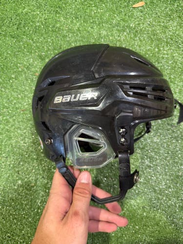 Small Bauer Re-Akt 95 Helmet