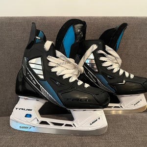 True TF7 Hockey Skates Regular Width Size 3 (Used)