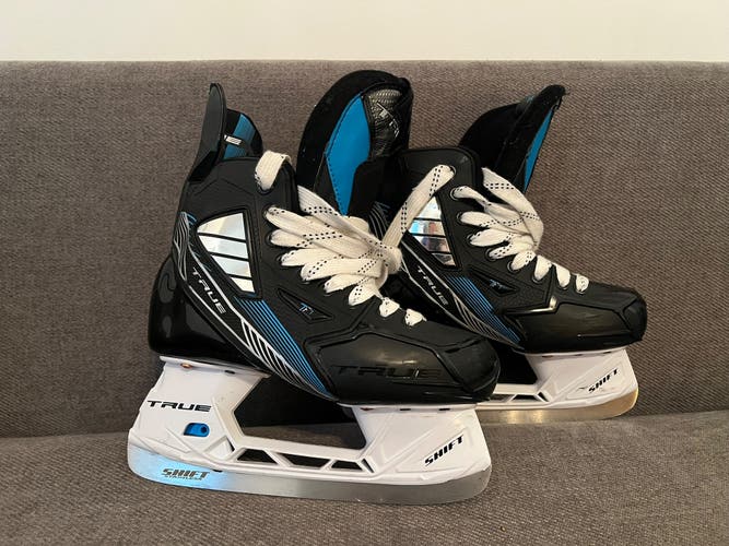 True TF7 Hockey Skates Regular Width Size 3 (Used)