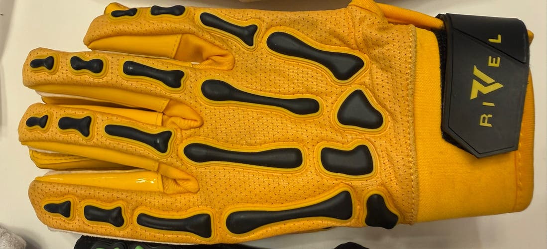 Gold Large Adult Gloves (New)