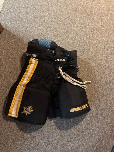 Senior Large True A6.0 Hockey Pants Pro Stock (Used)(Bauer shell embroidered on true pants)