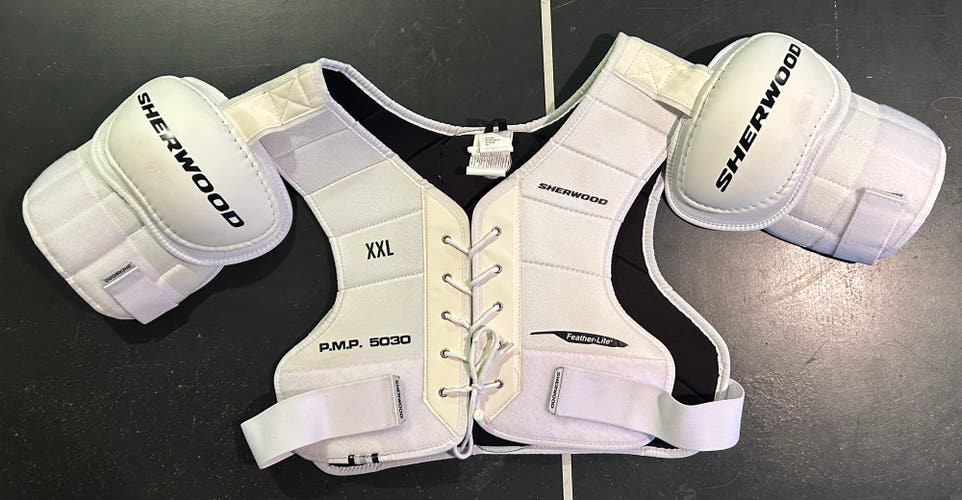 Senior XXL Sher-Wood 5030 HOF Shoulder Pads (Used)
