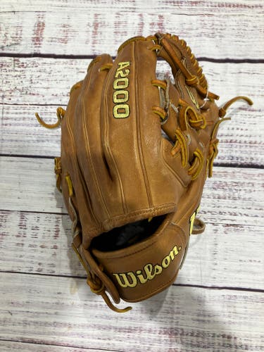 Brown Wilson A2000 DP15 RH Baseball Glove 11.5" (Used)