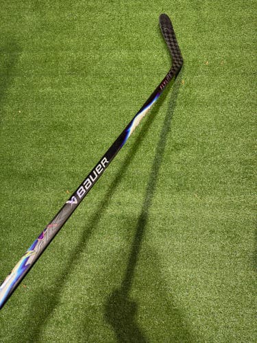 Youth Bauer Vapor Flylite Hockey Stick | LH P28