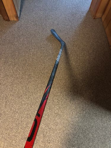 Senior Bauer Vapor Flylite Left Hand Hockey Stick P28 77 Flex Pro Stock (Used)