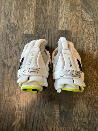 STX Cell vi Lacrosse Gloves