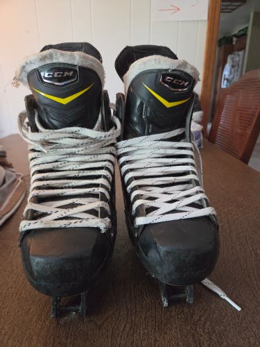 CCM Inline Skates Regular Width Size 11 (Used)