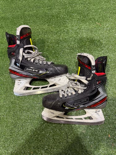 Junior Bauer Vapor 2X Pro Hockey Skates | Size 3.5