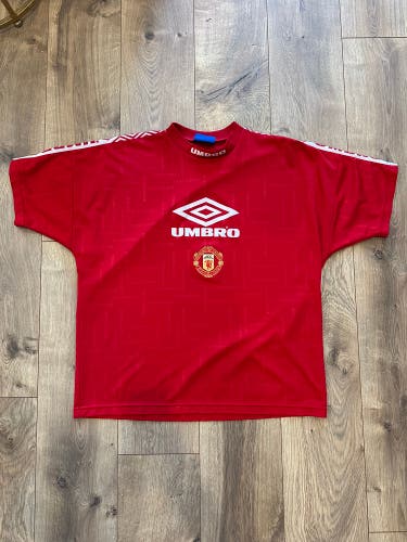 Men’s Vintage Umbro Manchester United Training Top Size XL