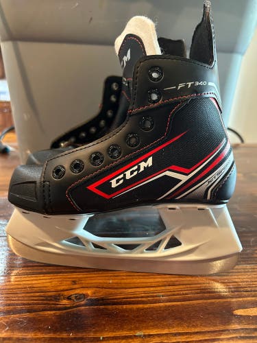 2017 CCM JetSpeed FT340 Hockey Skates Size 1 (New)