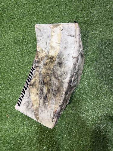Senior Bauer Supreme Shadow Regular Goalie Blocker