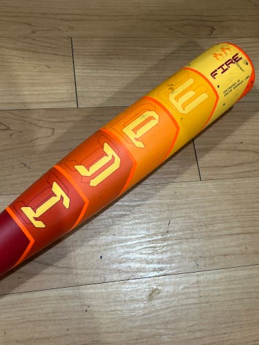 2025 Easton Hype Fire Composite Bat USSSA Certified (-10) Composite 18 oz 28" (Used)