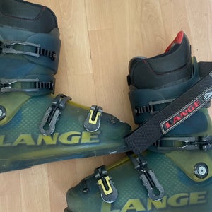 Men's Lange Ski Boots Size US 12/343mm (Used)