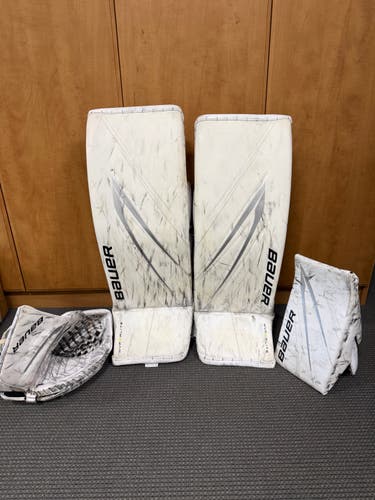 34" Bauer Hyperlite 2 Regular Goalie Full Set (Used)