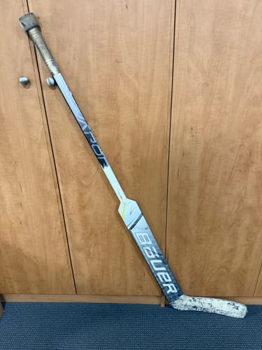 Senior Bauer Vapor Hyperlite Regular Goalie Stick 26" Paddle (Used)