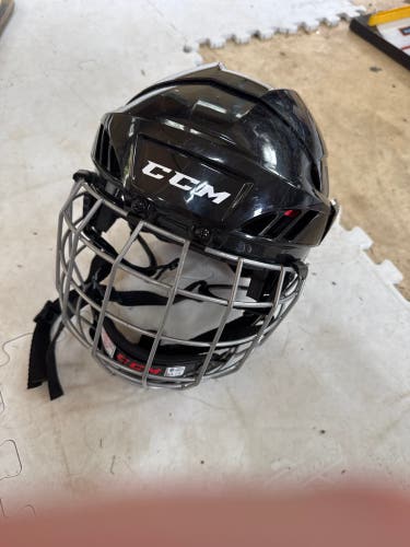 Medium CCM Helmet (Used)