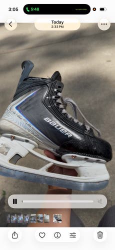 Bauer Vapor Flylite Hockey Skates Size 4.5 (Used)