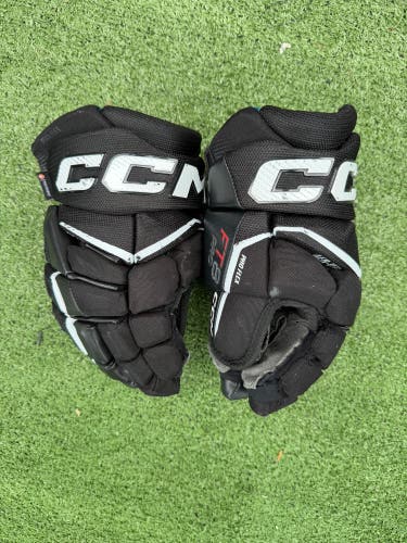 12" Junior CCM JetSpeed FT8 Pro Gloves