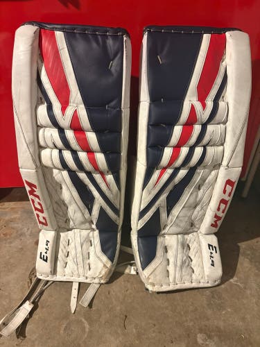 30" 2023 CCM Extreme Flex 4 Goalie Leg Pads (Used)
