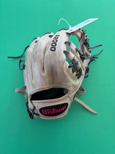 Wilson A2000 Baseball Glove 11.5"