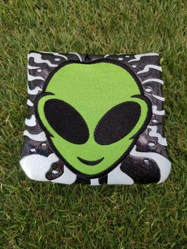 NEW TAYLORMADE VAULT LITTLE GREEN MAN SPIDER MALLET PUTTER HEADCOVER BRANDNEW