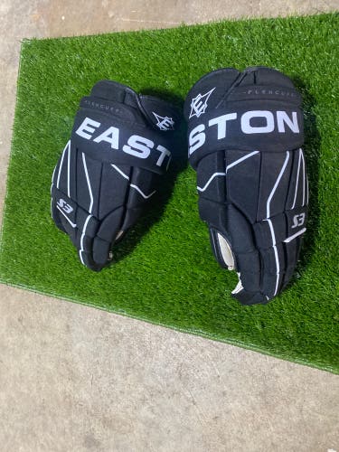 Easton S3 Gloves 15" (Used)