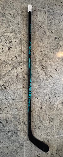 Senior Bauer Pulse Left Hand Hockey Stick P92 70 Flex (Used)