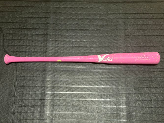 2025 Victus Tatis Maple Bat (-3) 28 oz 31" (Used)