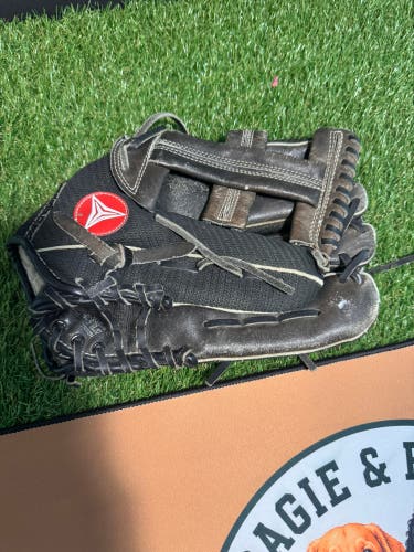 Unbranded RH Infield Baseball Glove 10" (Used)