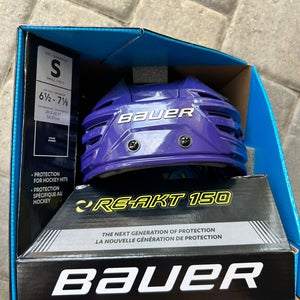 Small Bauer Re-Akt 150 Helmet (New)