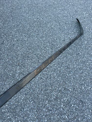 CCM XF Ghost Hockey Stick | RH P28+1/4 Senior 80 Flex