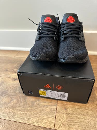 Mens Adidas Ultraboost Climacool Manchester United Roses 110 Year Anniversary Size 12.5