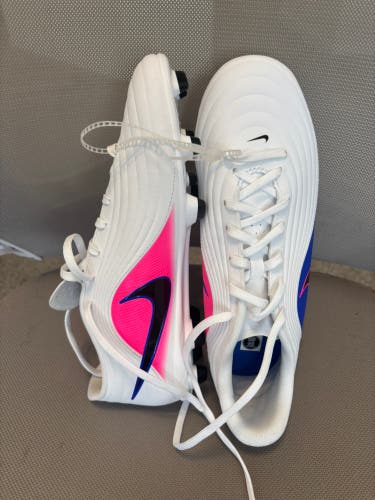 Men's 9.5 (Toddler) Nike Tempo 9 Cleats (New)