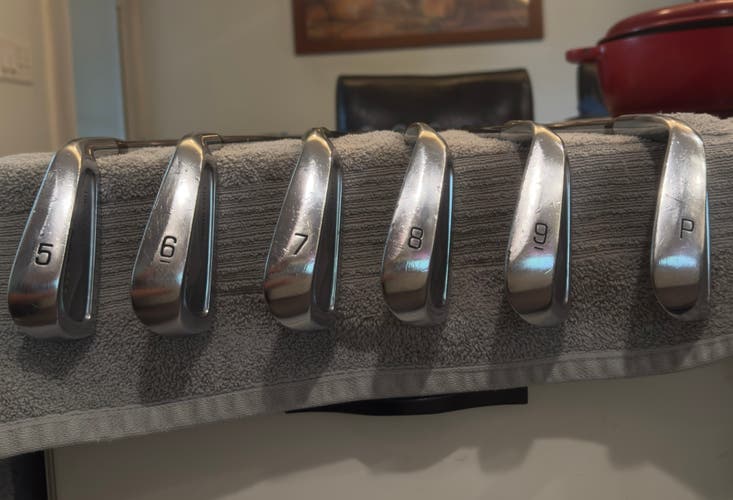 Men's Mizuno Pro MS-211 Right Handed Clubs (Full Set) Regular Flex 6 Pieces 38" (Used)