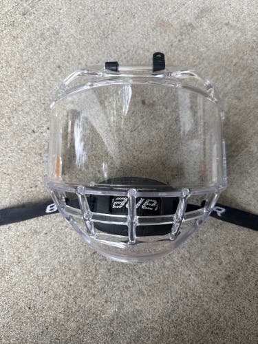 Small Bauer Concept 3 Full Shield Full Cage (Used)