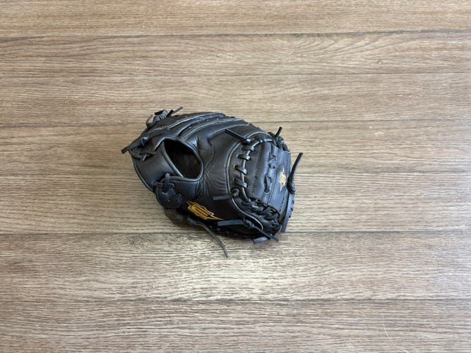 Easton Professional Series 34" Catchers Mitt