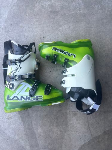 Mondo 25 & 25.5 unisex Lange World Cup Racing Ski Boots (Used)
