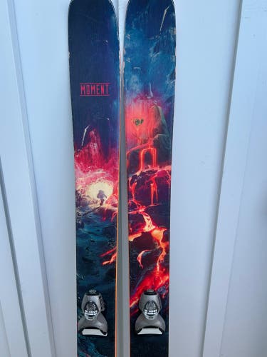 2021 Moment Wildcat 184 cm Powder Skis Max Din 15 (Used)