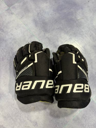 Youth Bauer Supreme Mach Gloves 9" (Used)