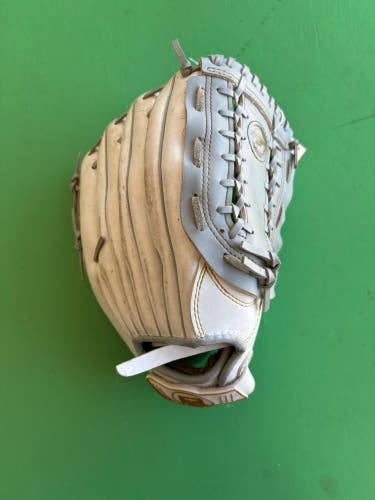 White Franklin Fastpitch Pro RH Softball Glove 12"