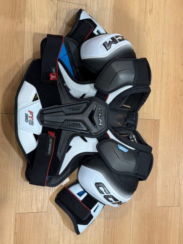 Used Senior Medium CCM Jetspeed FT8 Pro Shoulder Pads | EXCELLENT CONDITION