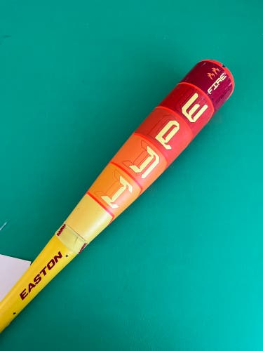 2025 Easton Hype Fire Composite Bat USABat Certified (-11) 17 oz 28" (Used)