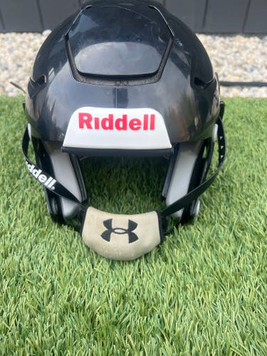 Black Youth Small Riddell SpeedFlex Helmet (Used)