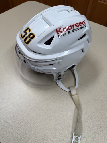 Bunting Medium Bauer Re-Akt 150 Helmet (Used)